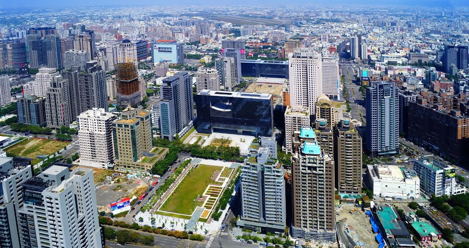 圖說一，台中在高科技產業與城市數位轉型上的神速發展，加上完善的高等教育生態圈，讓新生代不再以北飄為唯一目標。圖片引用自台中市政府