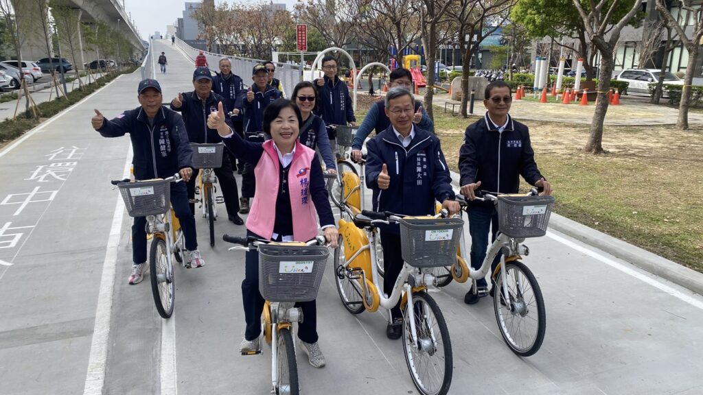 自行車與平面車輛不再爭道 台中潭子「綠空廊道自行車跨橋」完工 1 跨橋