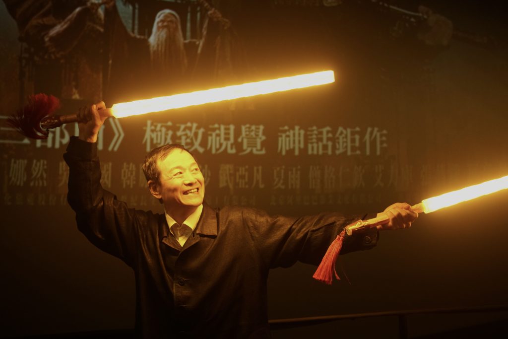 【克拉大影評】《封神第二部:戰火西岐》就是為IMAX而生的大場面之作 3 4. E590B3E88888E59C8BE59CA8E9A696E698A0E69C83E68C81E799BCE58589E99B8CE99B84E99B99E99EADEFBC8CE9968BE5BF83E6AF94E58A83E8BAABE6898BEFBC88E9B4BBE881AFE59C8BE99A9BE68F90E4BE9BEFBC89 1024x683 1
