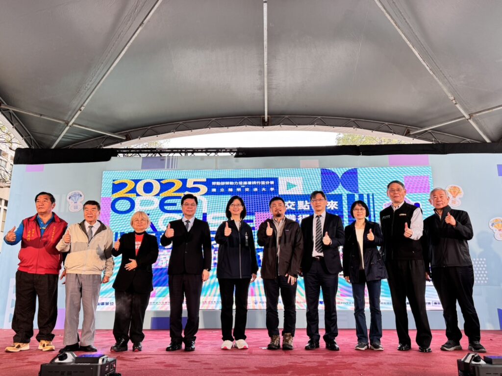 勞動部2025首場大型就業博覽會 萬名求職者共襄盛舉 3 IMG 3229 1024x768 1