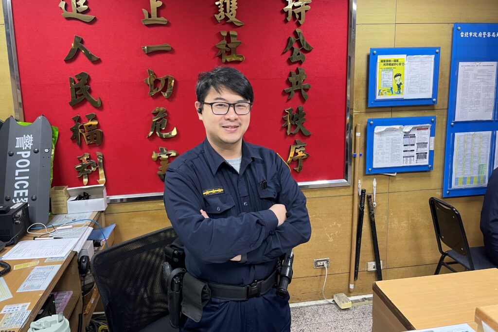 寒流來襲流浪到臺北 大安警暖心關懷助返家 1 周岳陞