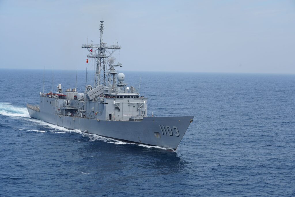 海軍敦睦艦隊 3/14、15停靠台中港開放登艦參觀 1 成功級飛彈巡防艦 鄭和艦 海軍提供