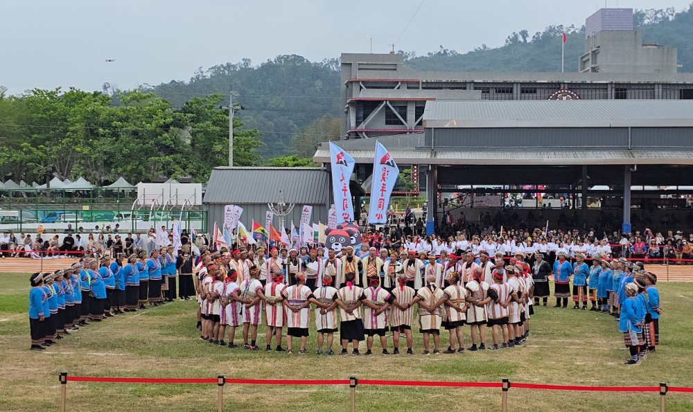 中原大學設計原專班參與布農族全國文化祭 實踐文化設計教育與社會責任精神 1 ▲中原原專班參與布農族全國文化祭。(圖/中原原專班提供)