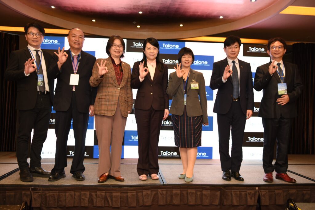 永續轉型新引擎 「2025 AI x ESG永續高峰會」為台灣企業找出路 1 DSC 5269