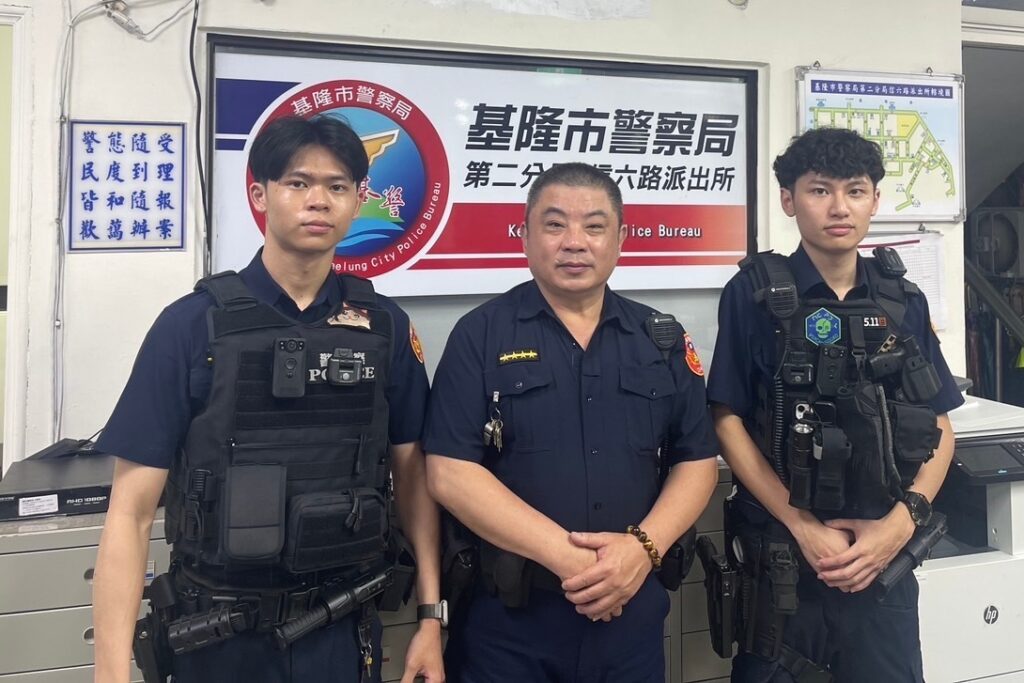 小小孩外出走失 警協助返家 1 MEITU 20250517 130717615