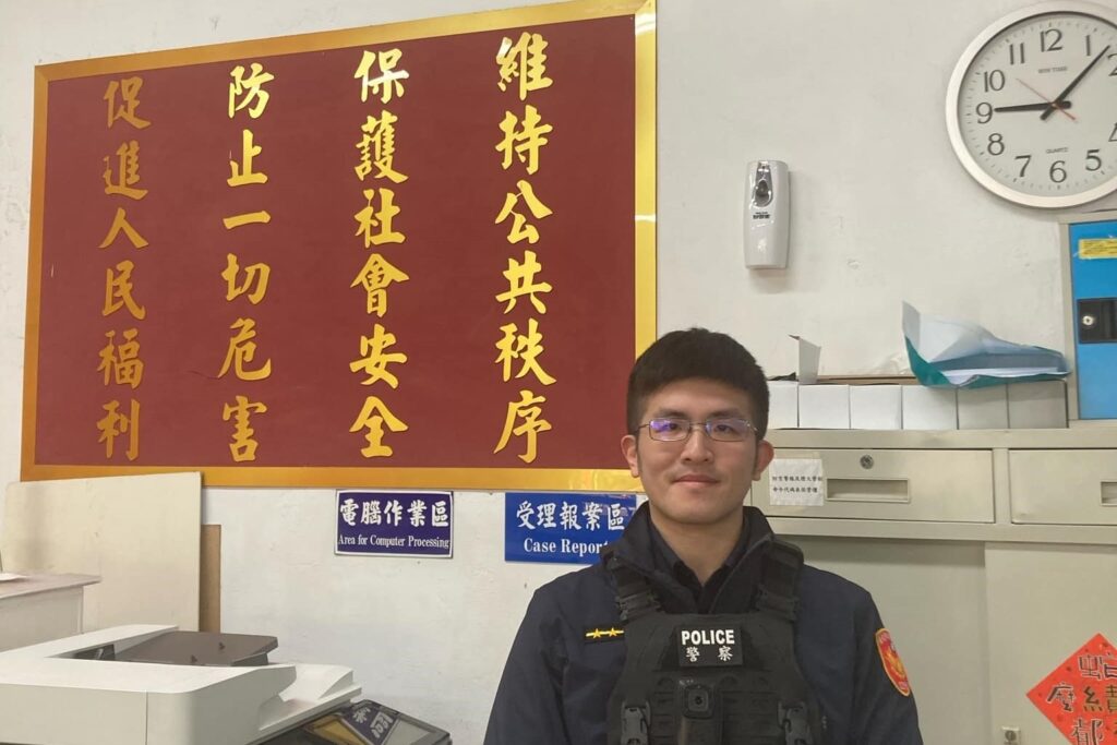 女兒突換Line借錢 行員機 警 聯手阻詐38萬 1 MEITU 20250528 084405212
