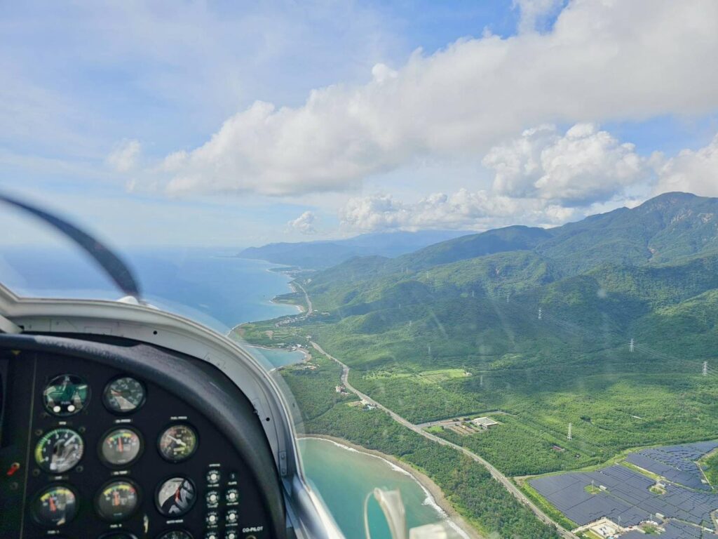 乘超輕航機從恆春機場起飛，鳥瞰恆春半島前所未有的屏東天際線 0