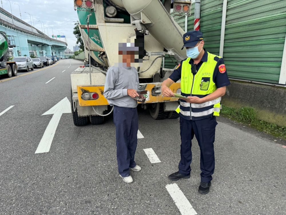土城警精進執法 多元講習事故大降21% 1 《圖說》土城警多元執法講習,成效顯著,事故降21%。〈土城分局提供〉
