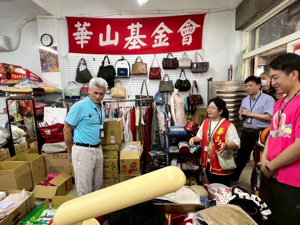愛老人端午動起來 台電基隆區處送暖關懷 2 《圖說》華山基金會關懷弱勢「愛老人端午動起來」活動。〈台電基隆區處提供〉