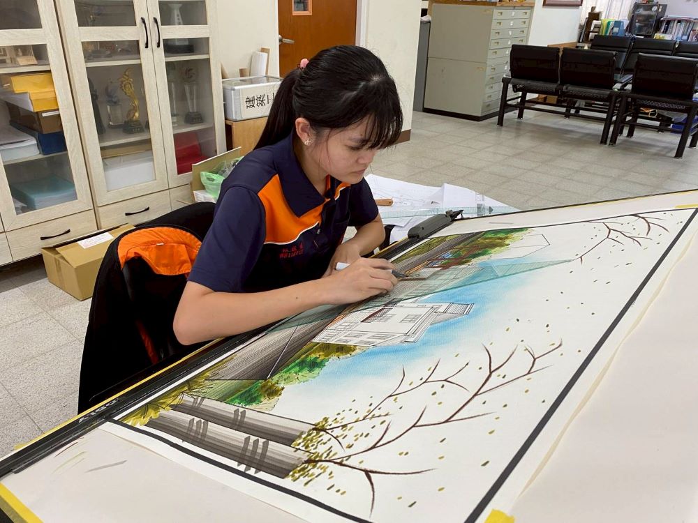 助攻全國競賽及升學 新北頒技職TOP ONE四大競賽獎 5 《圖說》瑞芳高工建築科以《建築製圖應用實習》展現精緻繪圖技術與設計邏輯。〈教育局提供〉