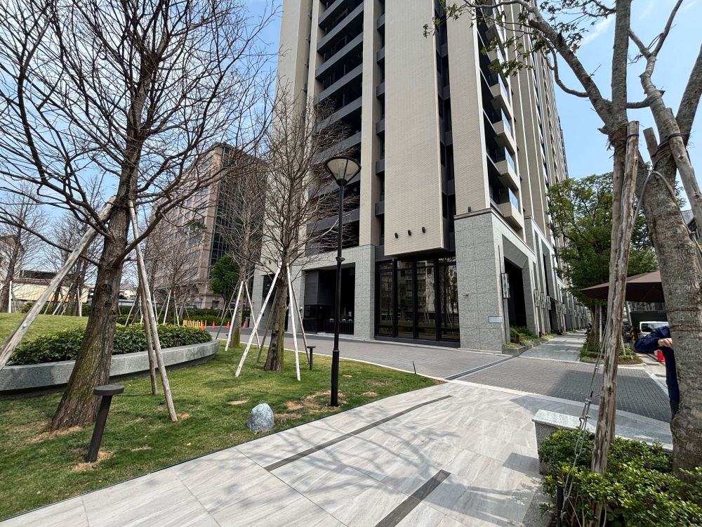 解決重建過程無處可住 新北推都更中繼安置 4 《圖說》外部大樓照片。〈城鄉局提供〉