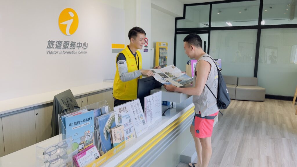 擴大服務來往旅人-白沙港、琉球新船運及新園海洋航運園區旅遊服務中心全面啟用 2 白沙港旅遊服務中心 民眾諮詢 0