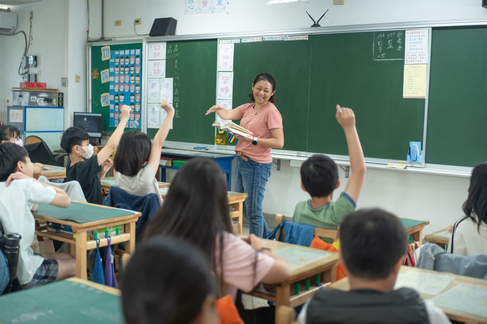 首度跨足中途學校 新北反毒教育再升級 3 《圖說》導讀時學生們積極與講師互動情形。〈衛生局提供〉