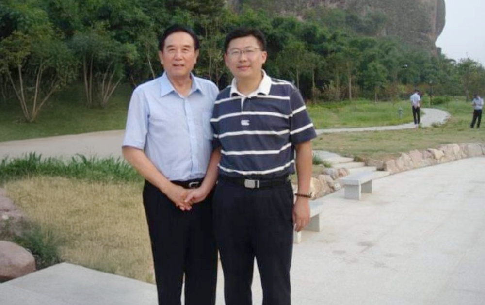 五九一國際旅行社 深耕兩岸交流 榮登台北優質旅行社推薦名單 1 ▲五九一國際旅行社創辦人彭文君(右)強調,五九一的使命不只是接待旅客,更要為兩岸和平與台灣經濟貢獻力量。(圖/五九一國際旅行社提供)