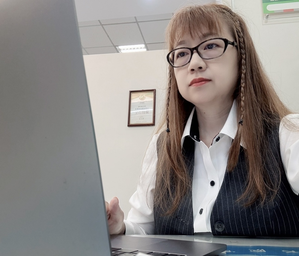 淡水紅樹林房仲推薦 朱淑玲以真誠專業成買家首選 4 ▲朱淑玲期許自己持續精進,成為淡水房產的「生活顧問」。(圖/業者提供)