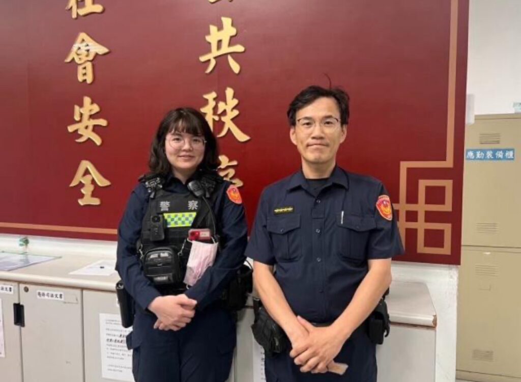 深夜下雨榮民露宿街頭 暖警協助護送安置 1 1750051016487