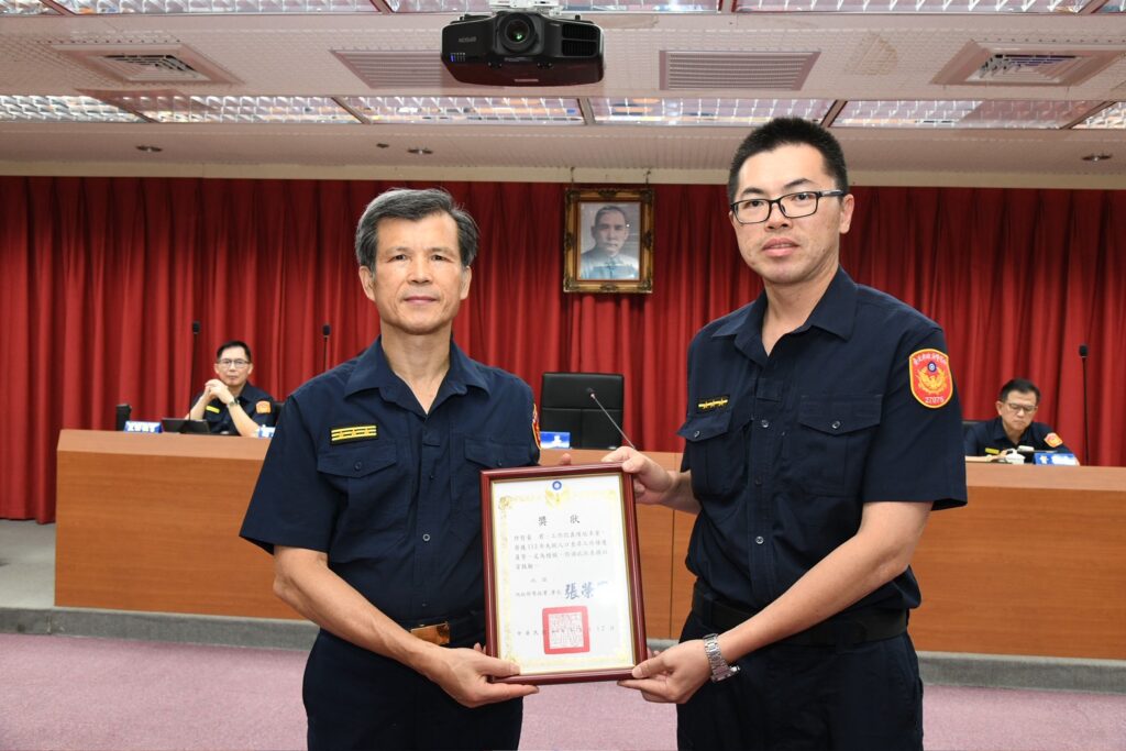 尋人高手 北投警許哲豪查尋失蹤人口不遺餘力 獲頒警政署績優獎殊榮 2 1750908872304