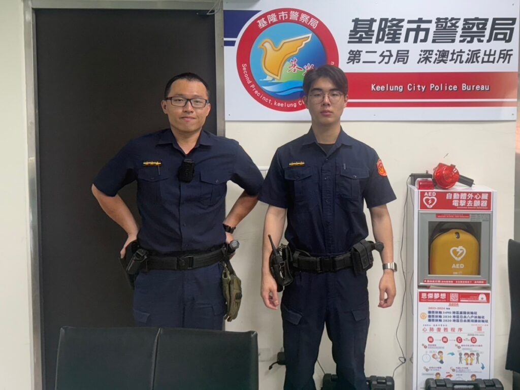 迷途老婦路徘徊 員警大雨護返家 3 MEITU 20250607 130759886