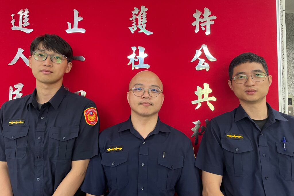 日正當中 8旬翁難耐酷熱癱軟 遇暖心波麗士救護送醫 1 MEITU 20250614 115116111