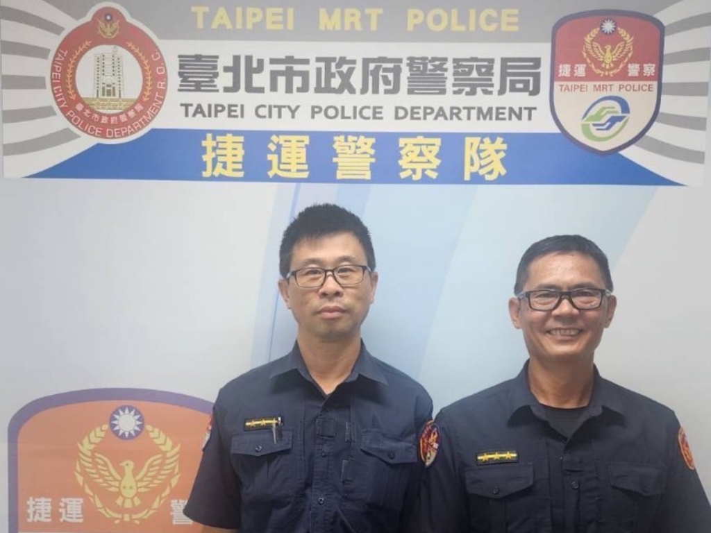 爸爸去哪兒 美籍父子來臺探親 男童被捷運人潮沖散獨自哭泣 捷警化身神隊友助團圓 1 MEITU 20250619 110252416