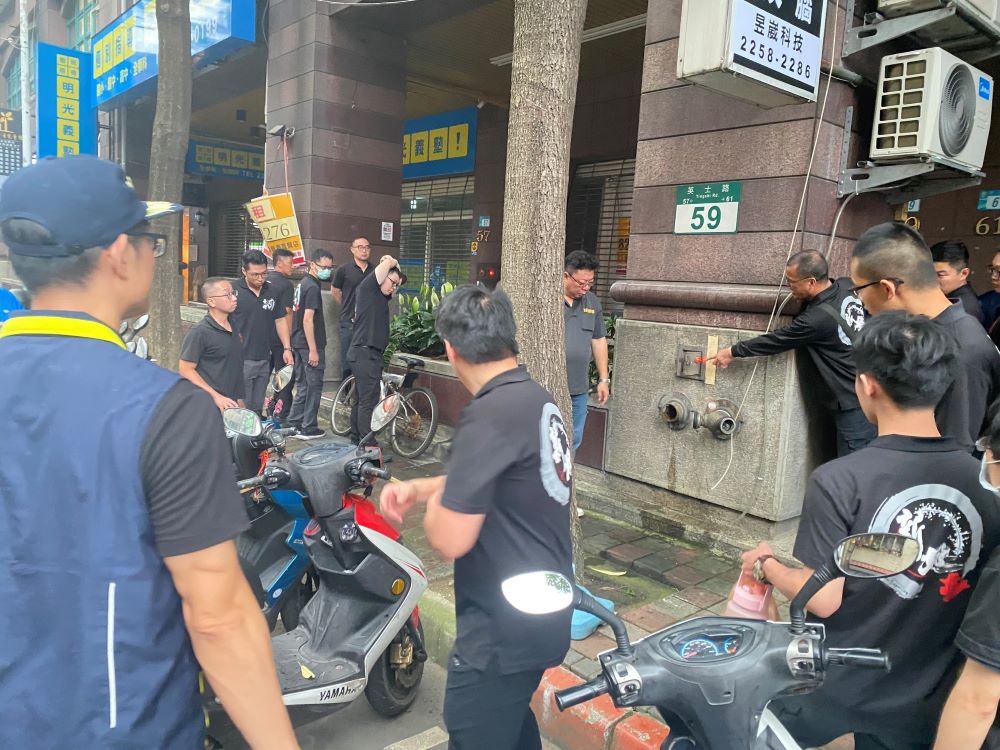 提升應變能力 新北消攜手社區複合式防災訓練 3 《圖說》大樓採水口、泡沫滅火設備。〈第一大隊提供〉