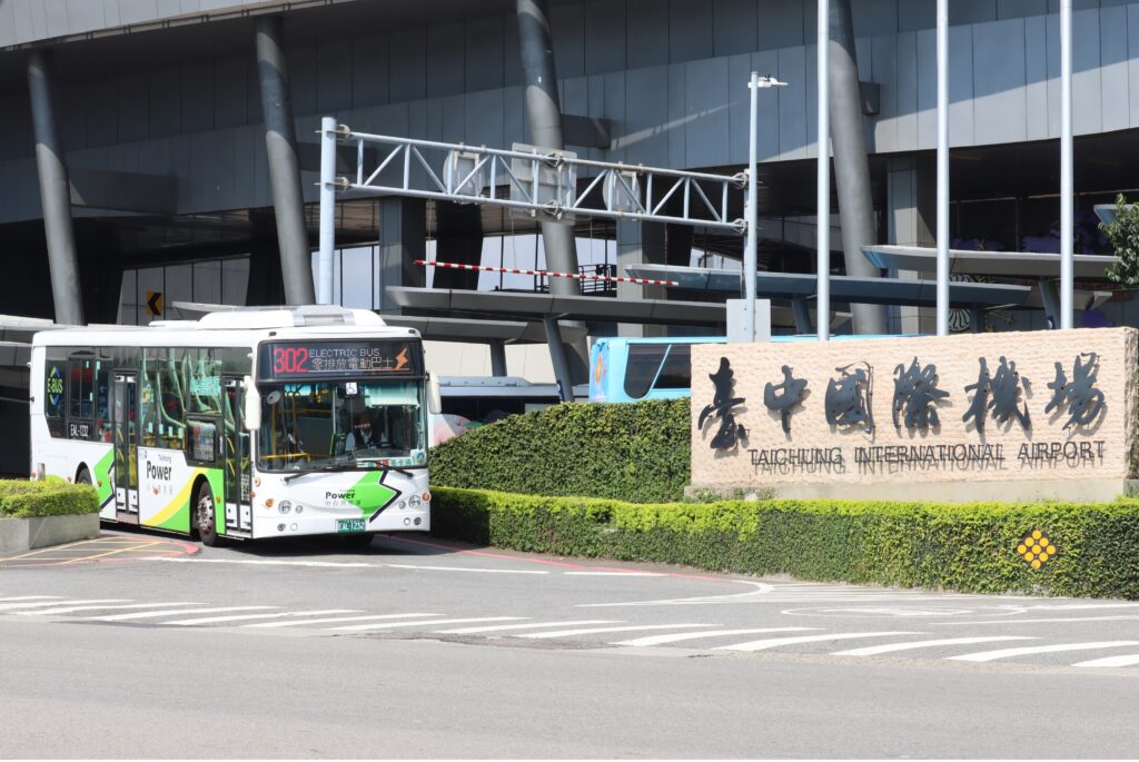打造友善旅運網 中市將新增2條市區至台中國際機場公車路線 1 市區公車直通航空門戶 中市公告將新增2條機場往返市區公車路線