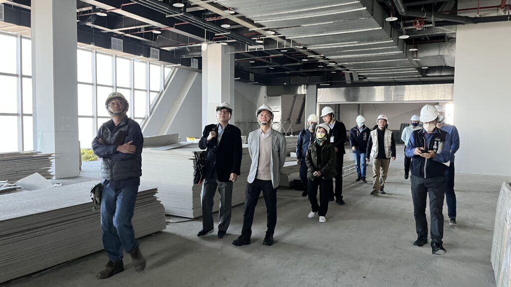 公共工程再獲肯定 台中市「查核績效」、「全民督工」雙獲全國優等 1 圖說:林育鴻副秘書長視察工地。
