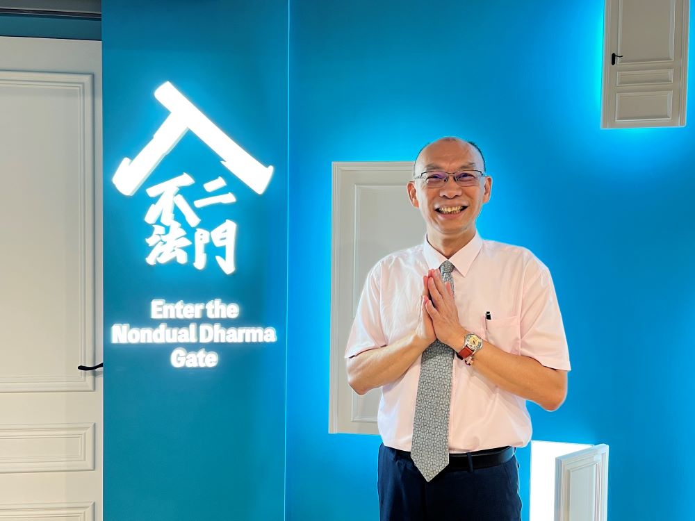 驚喜與魅力初體驗 靈鷲山福城今日開箱搶先看 3 《圖說》雙溪高中校長葉俊士感佩心道法師發願把佛法帶給福隆,且對偏鄉地區和孩子無私付出。〈靈鷲山佛教教團提供〉