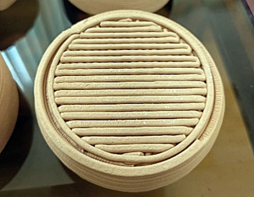 打造海洋永續新篇章 龍華攜手海大USR創新珊瑚復育低碳技術 8 《圖說》龍華科大USR團隊使用水庫淤泥為材料,低溫燒結製成生態友善陶瓷珊瑚復育基座。〈龍華科大提供〉
