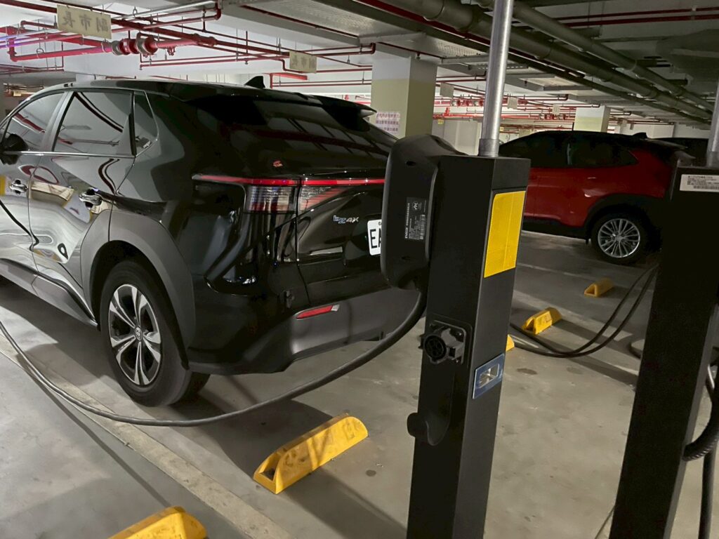打造台中低碳之都 中市府公務車低碳運具占比六都第一 1 打造台中成為低碳之都 中市府公務車低碳運具占比六都第一 2