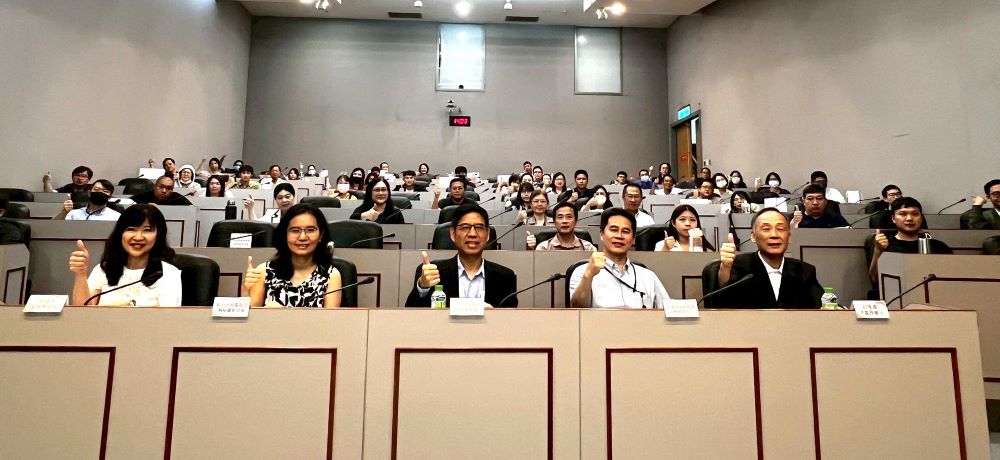 新北企業誠信講座 檢座分享圖利與便民區辨 12 《圖說》114年新北企業誠信暨綠能產業區辨圖利與便民講座會場合照。〈政風處提供〉