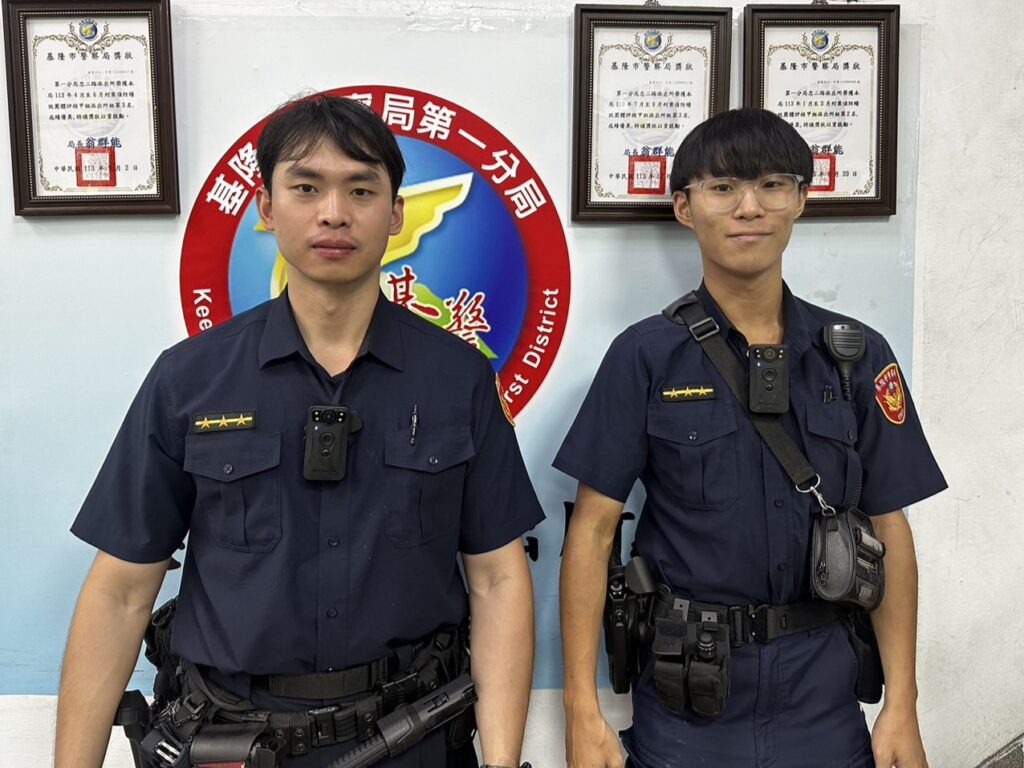 暑期外出遊玩男童與嬤走散 人民保母助與家人團聚 1 1751882855822