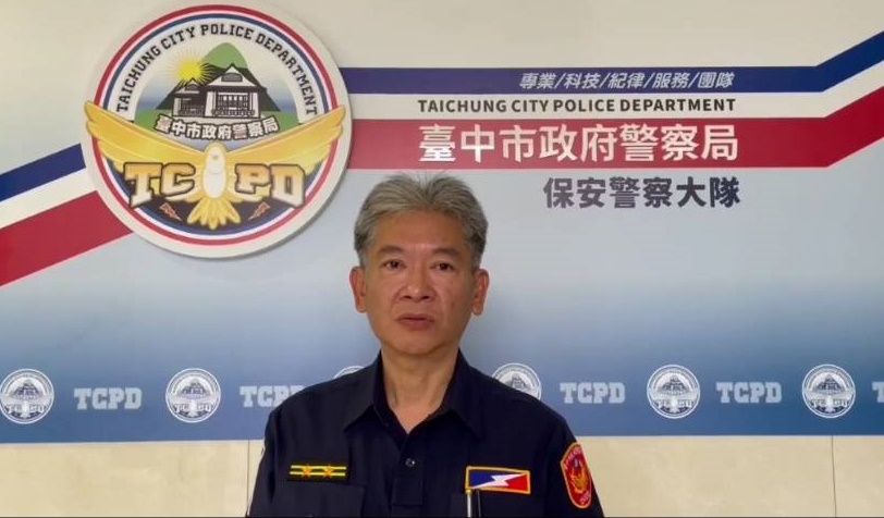 女童高燒父攔警車前導保大助人急難深獲好評