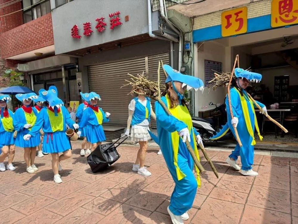 《圖說》石碇商圈「2025鱷魚節」歡迎民眾一起Cosply變裝踩街。〈經發局提供〉