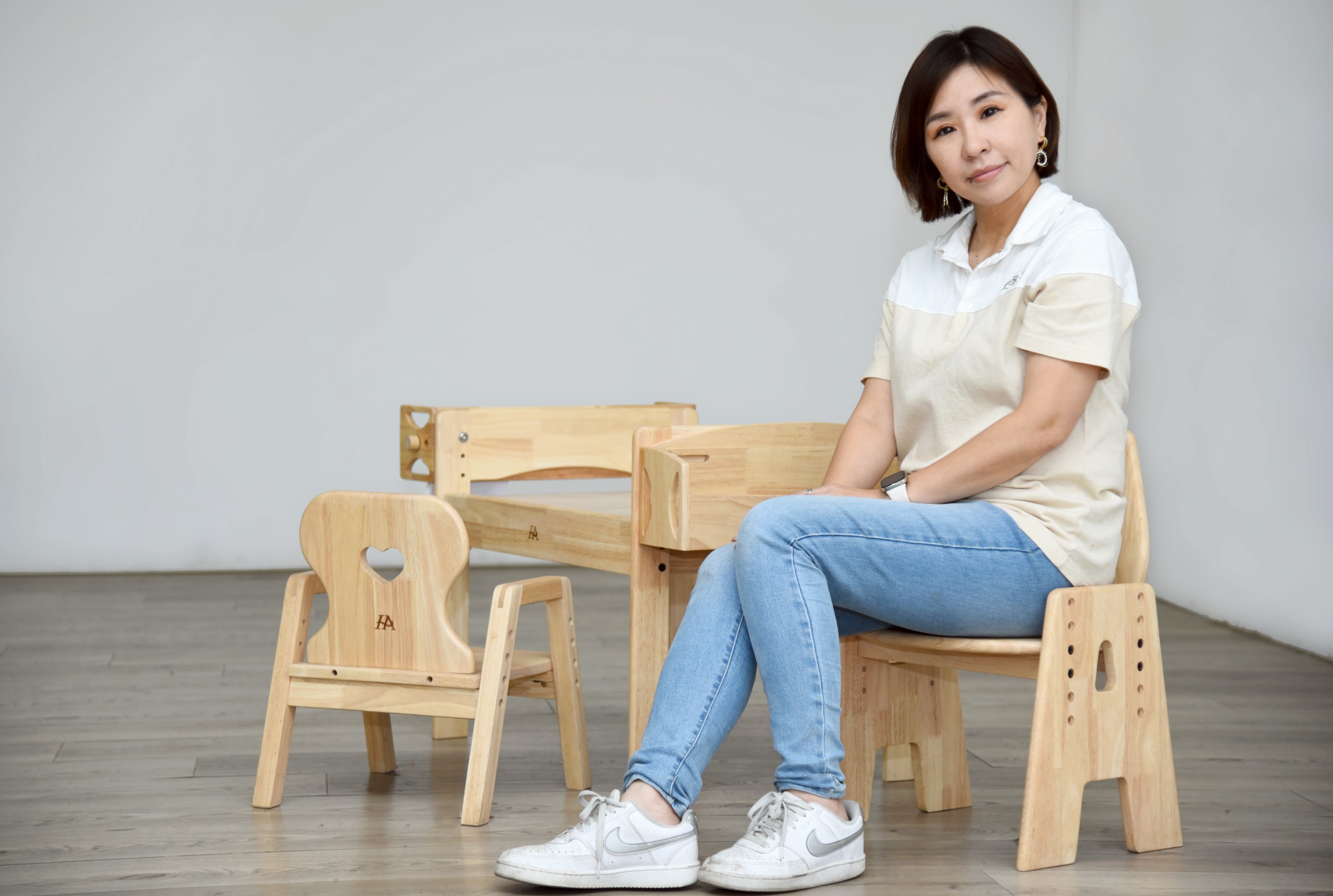 ▲不只設計家具，她們設計孩子的自信人生。(圖/環安傢俱提供)
