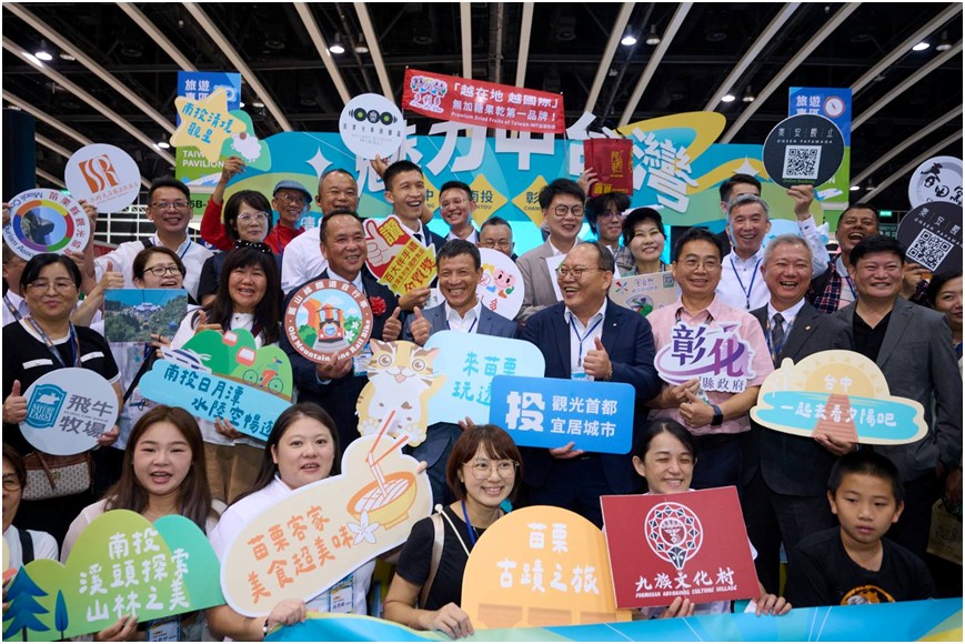 中台四縣市前進香港!多利多攜手海億農產 健康零嘴引爆人潮 2 ▲多利多攜手海億農產,前進「2025香港運動消閒博覽會」,廣受好評。(圖/翻攝多利多臉書)