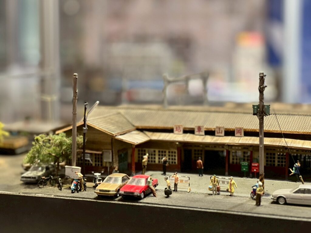 Global Mall新左營車站推鐵道模型展，重現經典車站風貌