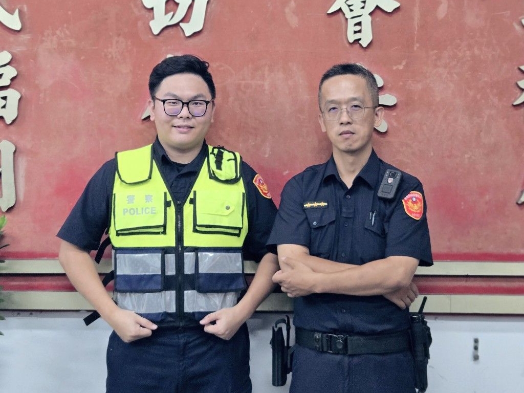 日頭赤炎炎 老翁運動昏倒街頭 文一警及時伸援 1 MEITU 20250721 084926086