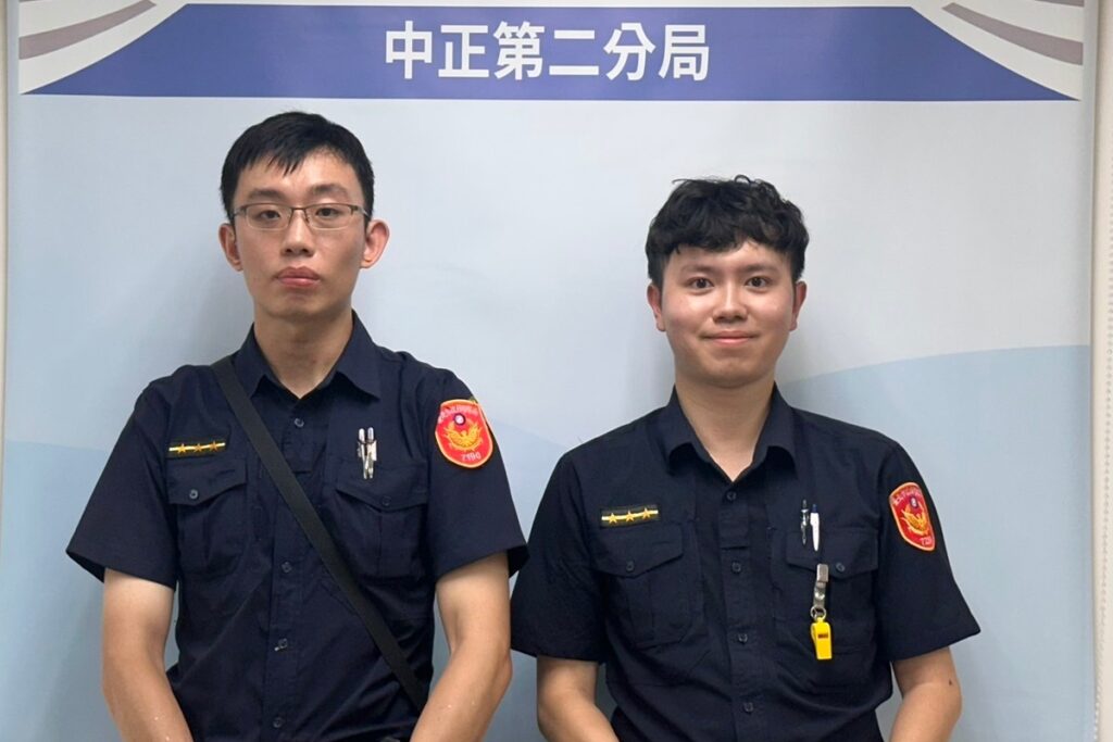 日頭赤炎炎 老翁面白白 熱心警即刻救援中暑老翁 1 MEITU 20250722 085705993