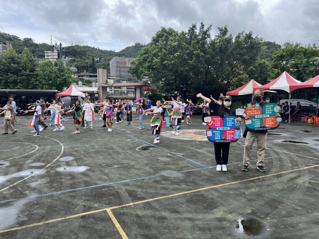 四 9