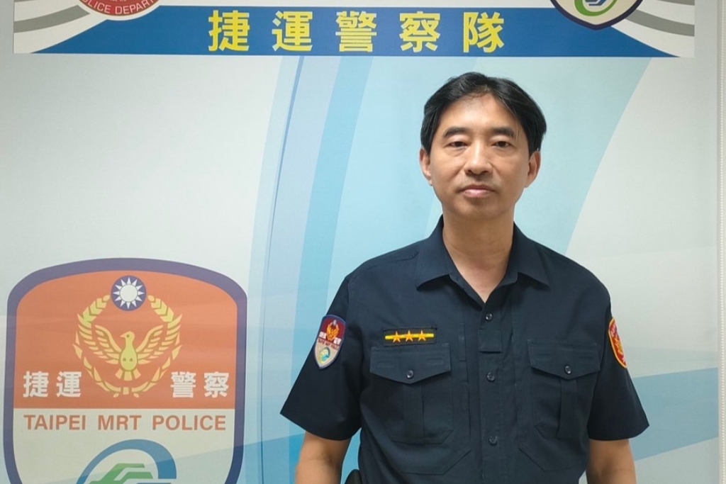 離境前夕行李箱不翼而飛 捷警調閱監視器火速尋回 美籍男大讚臺灣警察效率 1 陳君良