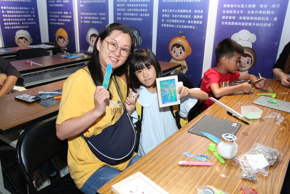 《圖說》「技職FUN星際」技職教育展，引導學子適性選擇合適的技職升學管道。〈龍華科大提供〉