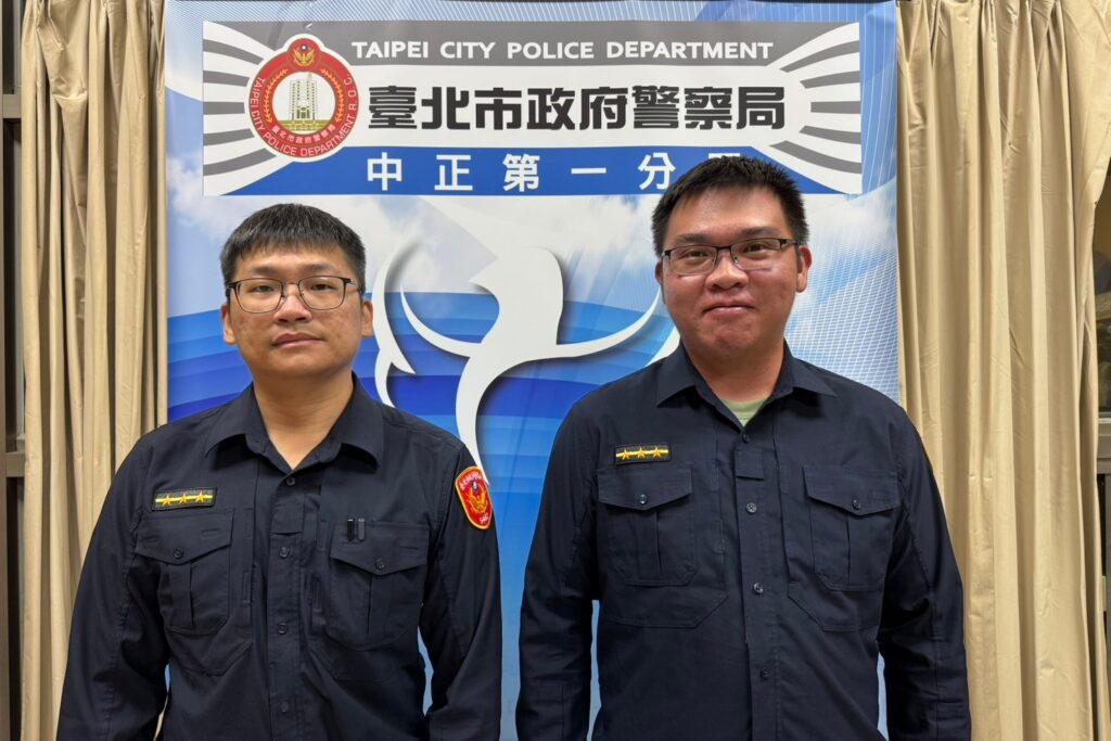 酒後不勝酒力醉倒路邊 警方獲報即刻協助 醉客熱情表達謝意 1 MEITU 20250809 110320429